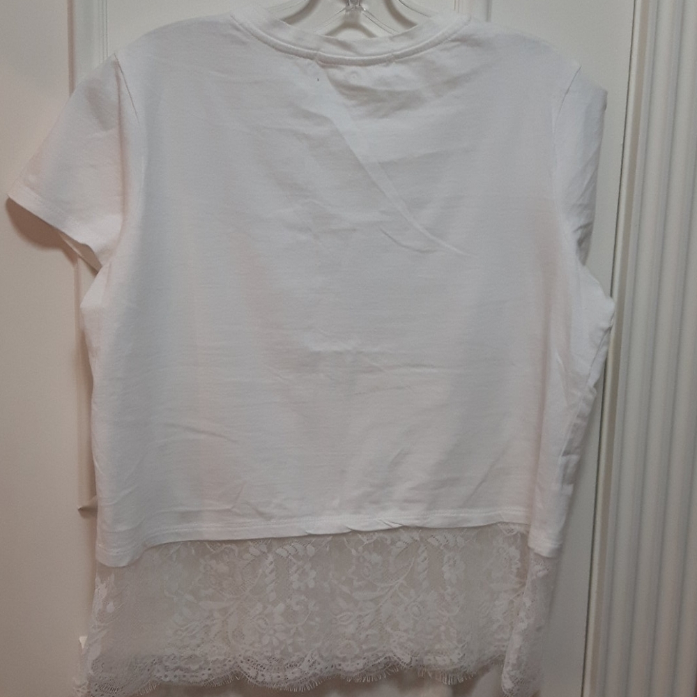 🛍️ White t shirt with lace underlay - Picture 4 of 5